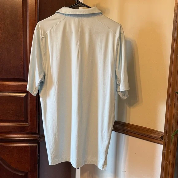 Men’s Lululemon Snap Front Logo Performance Polo Shirt Sz Medium Powder Blue - Picture 3 of 4